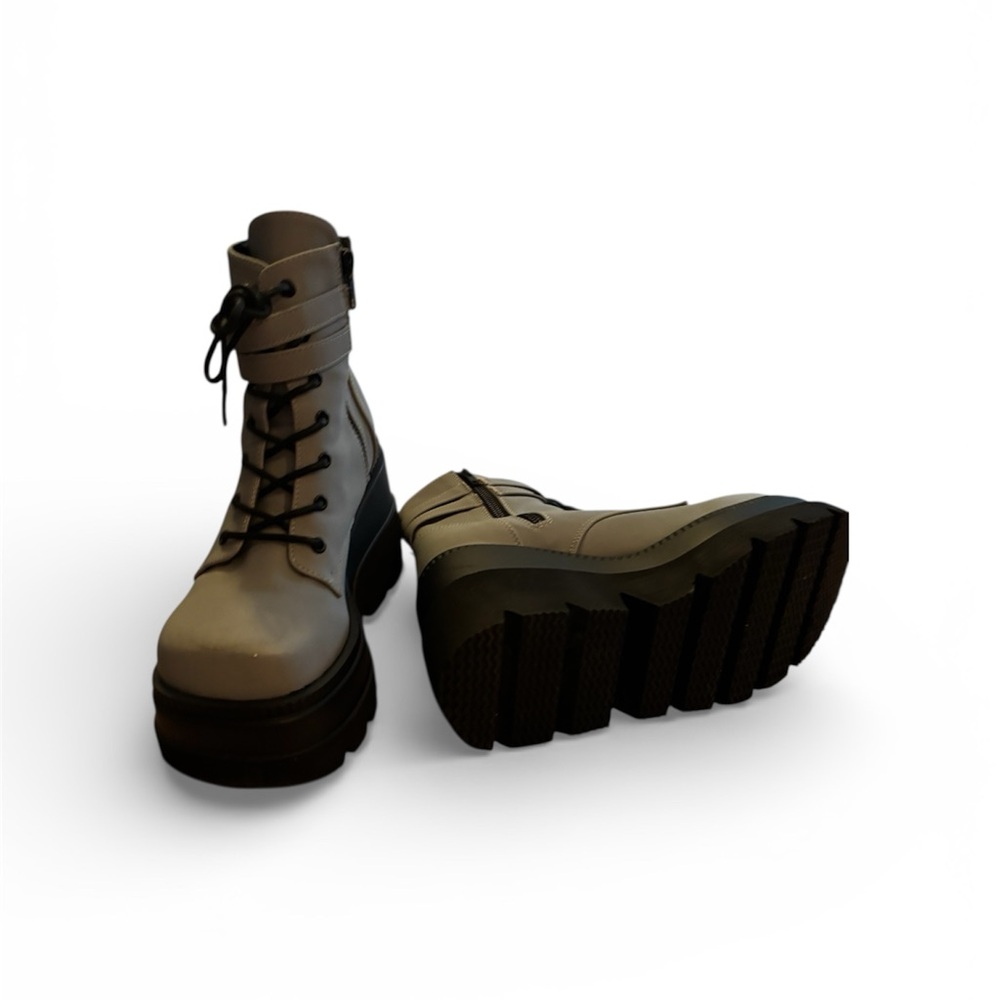 Demonia Gray Platform Boots with Black Sole color shifting size 10 women Shaker - Picture 2 of 9